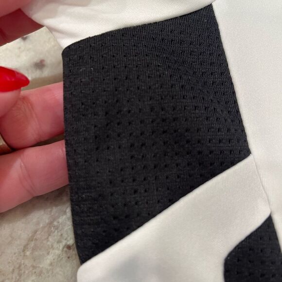 Adidas Mens White Mesh Insert Soccer Shirt sz XL EUC - Picture 2 of 7